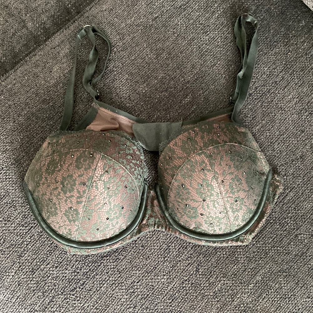 Victoria Secret army green bra 36C